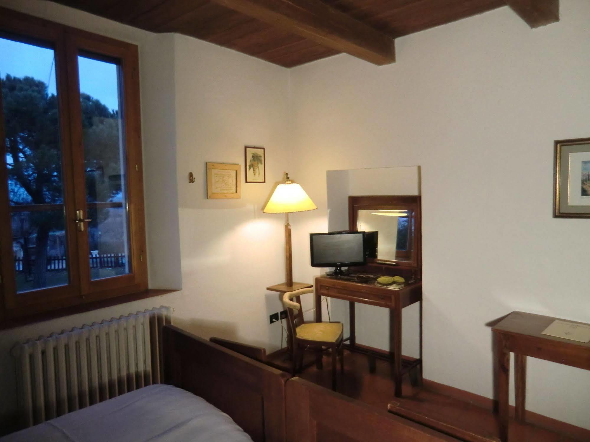 Agriturismo Ca'De'Gatti 파엔차 외부 사진